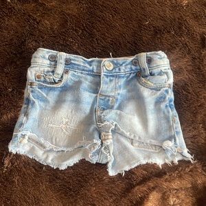 Label of Graded Goods Jean shorts